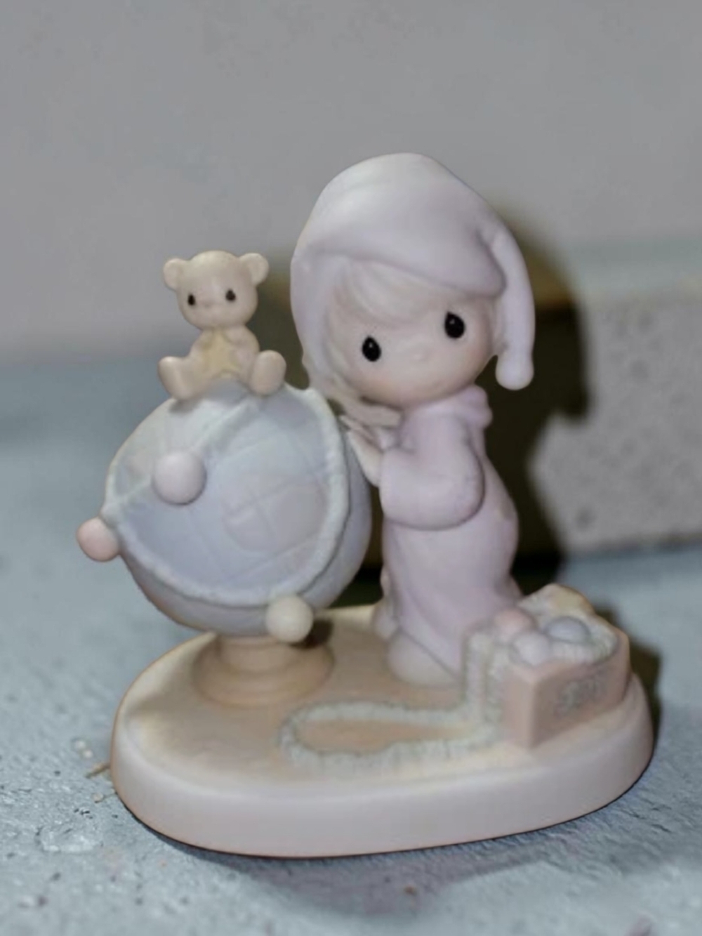 Vintage Precious Moment Porceluan Figurine-May Your World Be Trimmed With Joy!